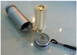 金属外壳手电筒 b131447001406013892.jpg