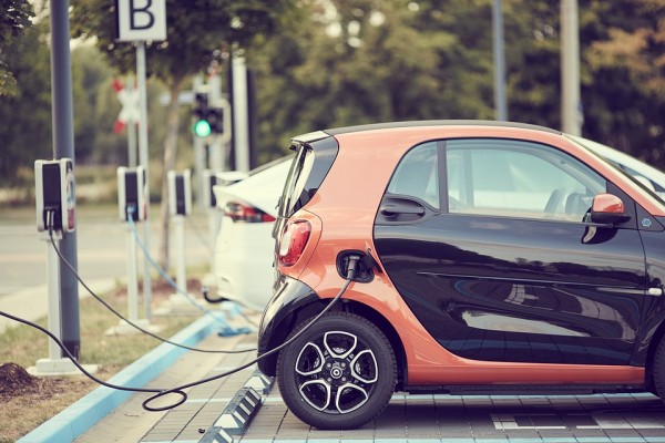 最新研究：2030年电动汽车将超过全球汽车销量的三分之二