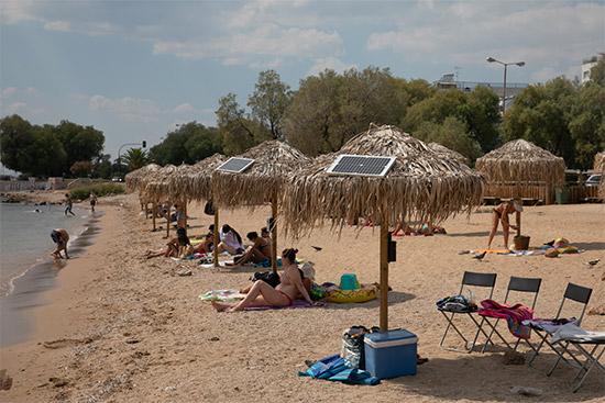 希腊海滨浴场提供“绿色充电”