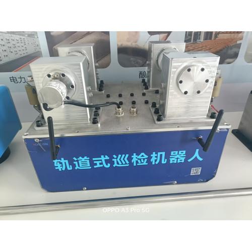 智能巡检机器